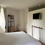 Bed & Breakfast Vaugoubert 3*
