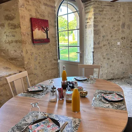Vaugoubert Bed & Breakfast *