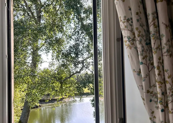 Vaugoubert Bed & Breakfast